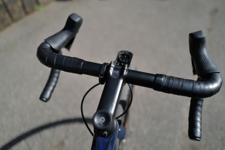Used Canyon Endurace CF 7 All-Road 2023 2023 Road & Gravel — image 3 of 7