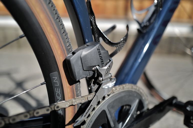 Used Canyon Endurace CF 7 All-Road 2023 2023 Road & Gravel — image 5 of 7
