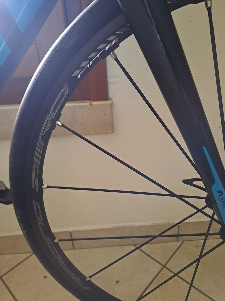 Used Giant TCR Advanced SL 0 2016 2016 Road & Gravel, Negro — image 4 of 4