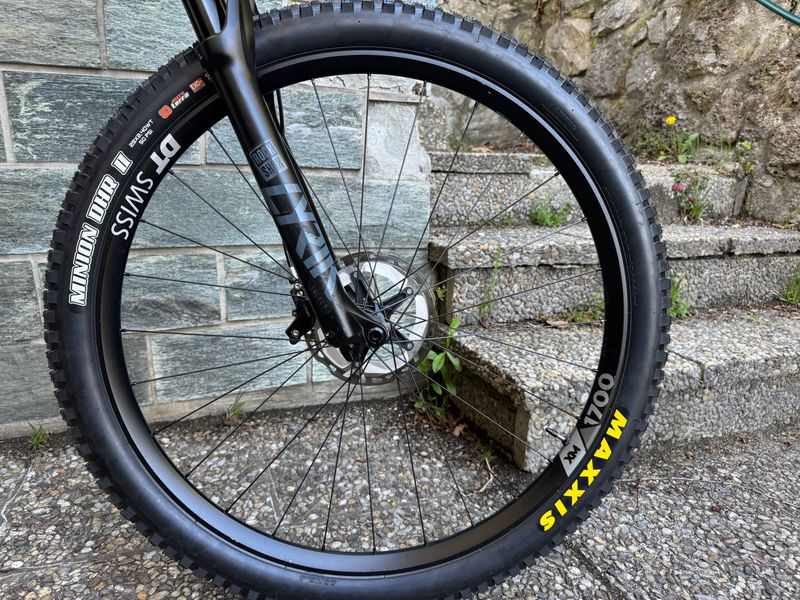 Used RAAW Jibb V1, XT, Gr. L 2021 Mountainbike, Black — image 8 of 12
