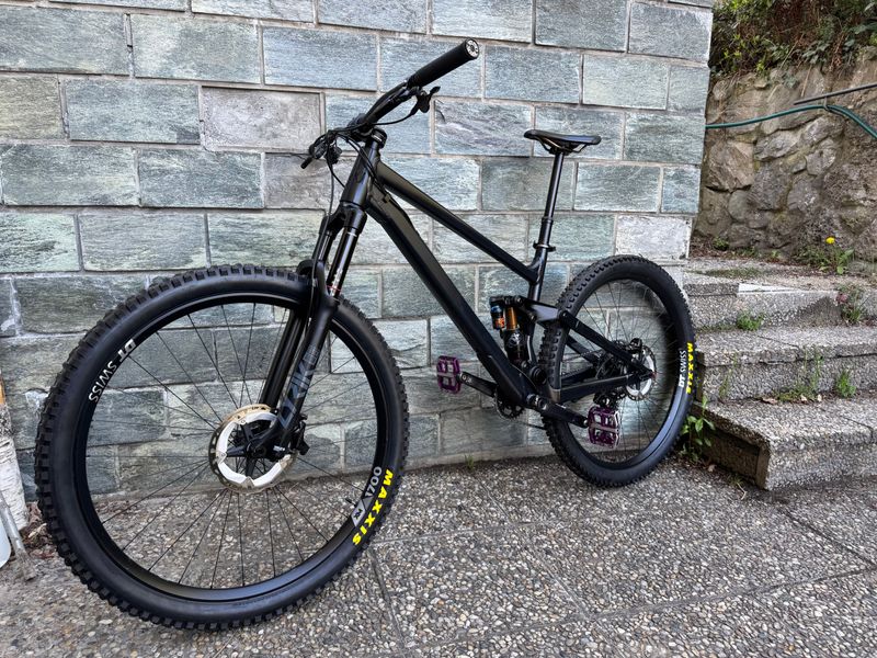 Used RAAW Jibb V1, XT, Gr. L 2021 Mountainbike, Black — image 3 of 12