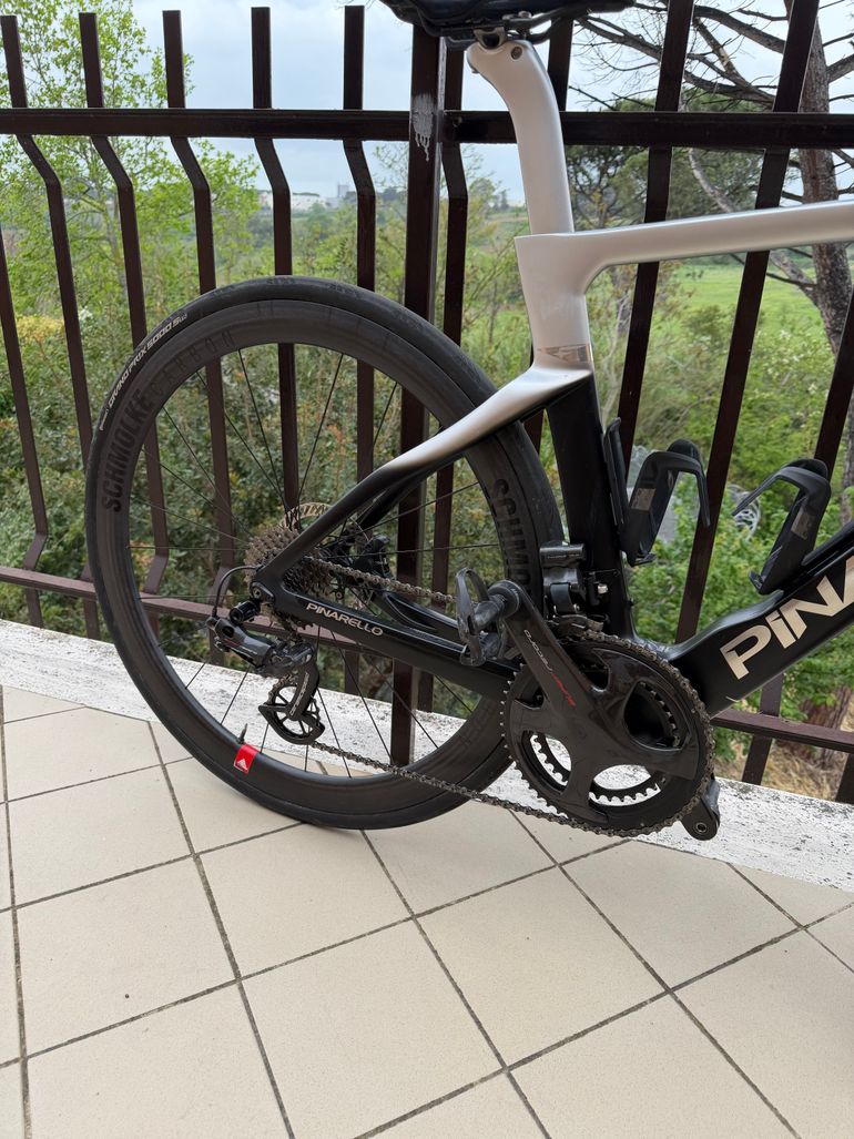 Used Pinarello DOGMA F SUPER RECORD EPS Disc 2023 2023 Road & Gravel — image 2 of 5