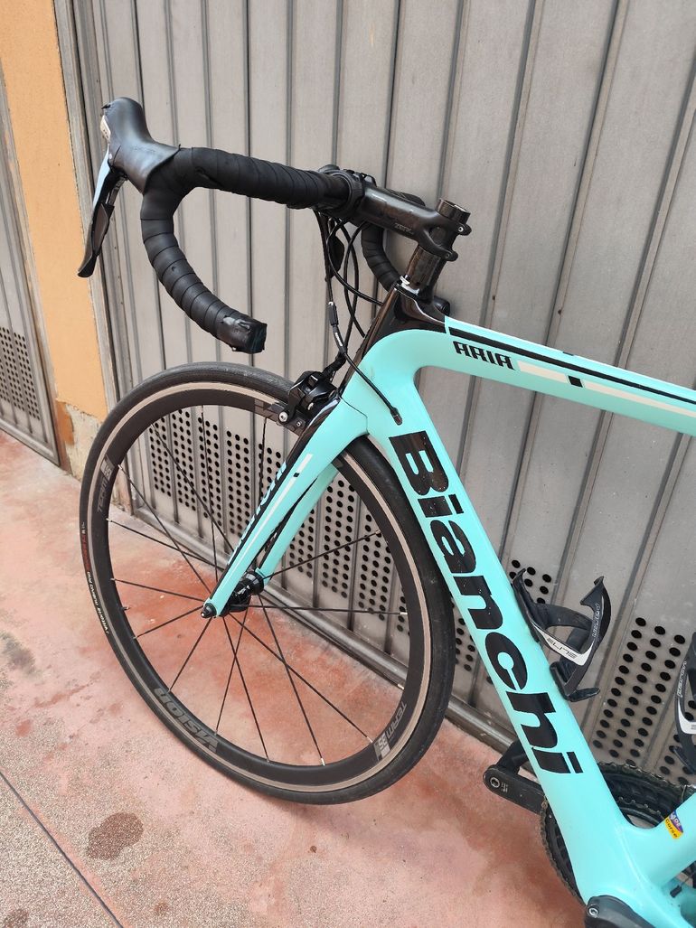 Used bianchi aria 2018 rim Bianchi aria 2018 rim Custom Shimano Ultegra 2018 Road & Gravel, Blue — image 6 of 9