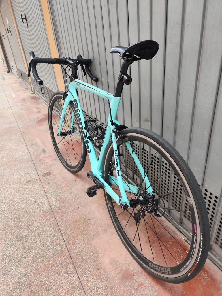 Used bianchi aria 2018 rim Bianchi aria 2018 rim Custom Shimano Ultegra 2018 Road & Gravel, Blue — image 9 of 9