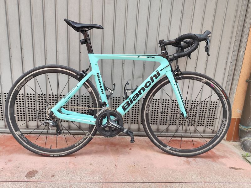Tweedehands Bianchi aria 2018 rim Custom Shimano Ultegra 2018 Road & Gravel