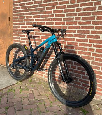 Trek, Slash 8 2021