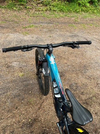 Used Trek Slash 8 2021 2021 Mountainbike, Black, 29 — image 3 of 10