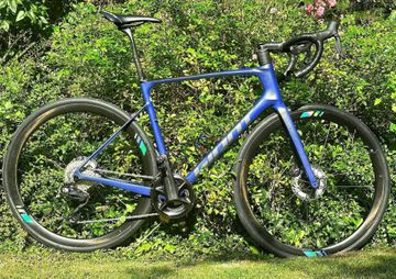 Giant Defy Shimano Ultegra Di2 2025 Road & Gravel usato