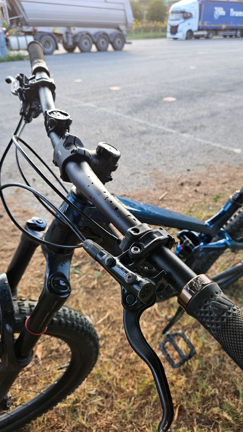 Used Trek Fuel ex SRAM NX Eagle 2021 Mountainbike, Blue — image 6 of 10