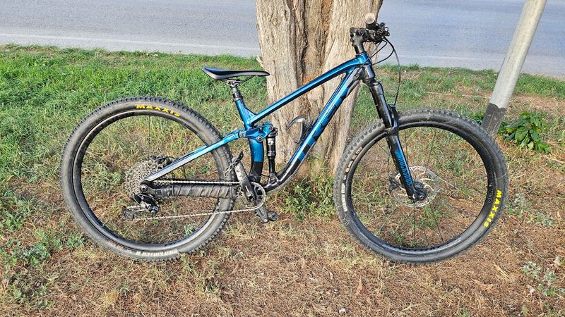 Used Trek Fuel ex SRAM NX Eagle 2021 Mountainbike, Blue — image 2 of 10