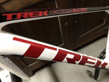 Used Trek Procaliber 9.8 2021 2021 Mountainbike, White, 29 — image 4 of 10