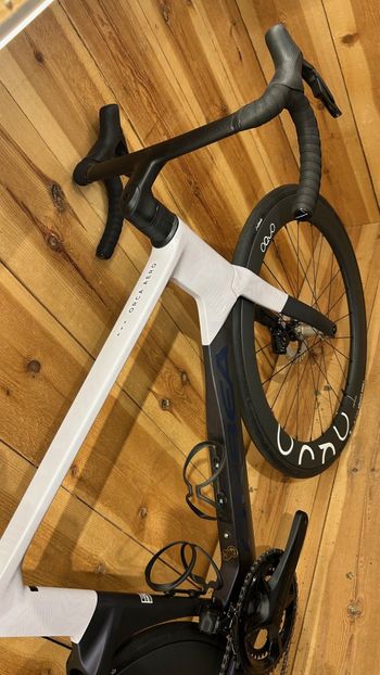 Used Orbea ORCA AERO M20iLTD 2025 2025 Road & Gravel — image 4 of 7