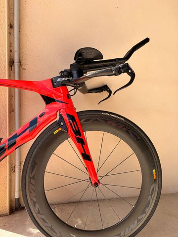 Used BH AERO TT SRAM Red eTap AXS 2018 Road & Gravel, Red — image 3 of 12