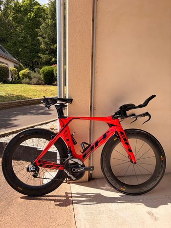 BH, AERO TT SRAM Red eTap AXS