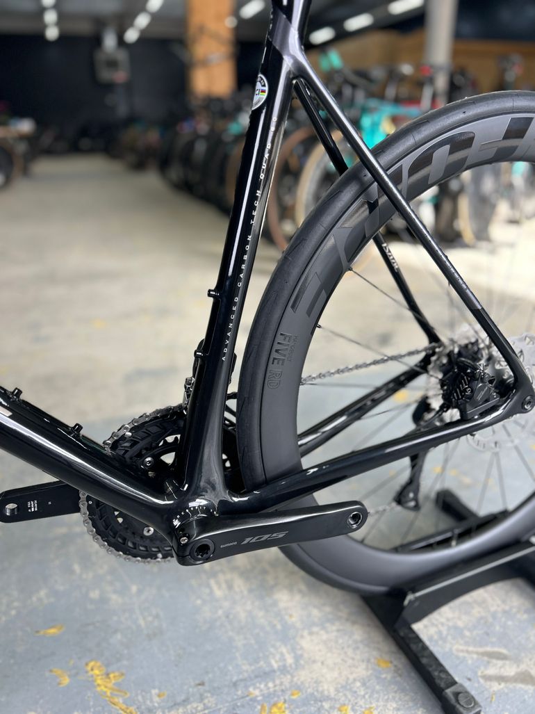 Used Isaac Element Di2 Carbon 2024 Road & Gravel — image 22 of 25