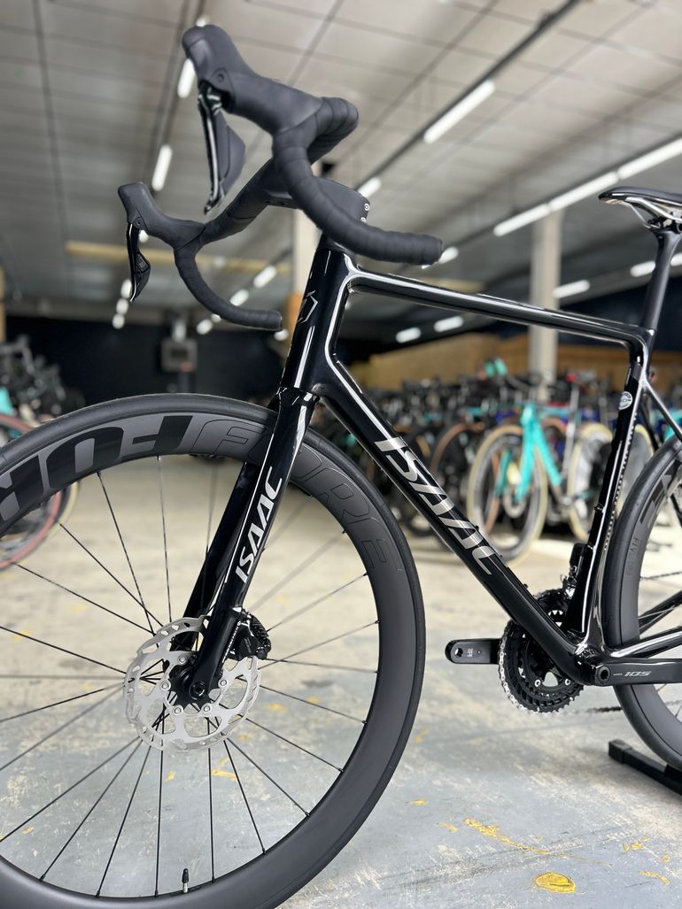Used Isaac Element Di2 Carbon 2024 Road & Gravel — image 18 of 25