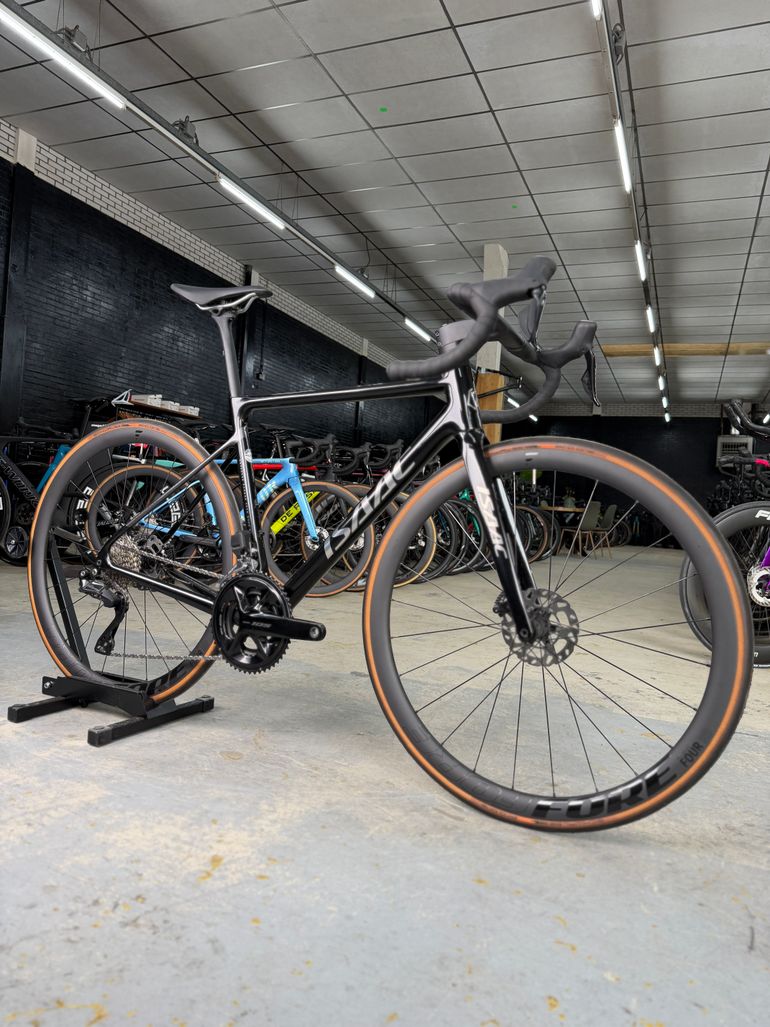 Gebrauchtes Isaac Element Di2 Carbon 2024 Road & Gravel, Schwarz — Bild 2 von 24