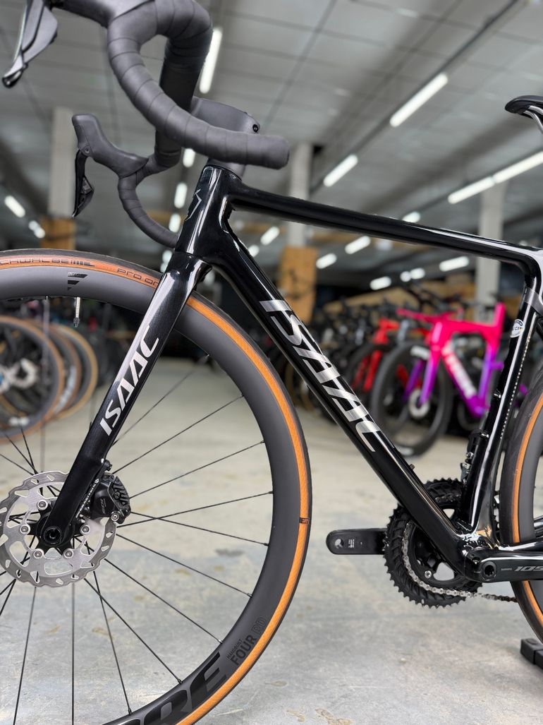 Gebrauchtes Isaac Element Di2 Carbon 2024 Road & Gravel, Schwarz — Bild 21 von 24