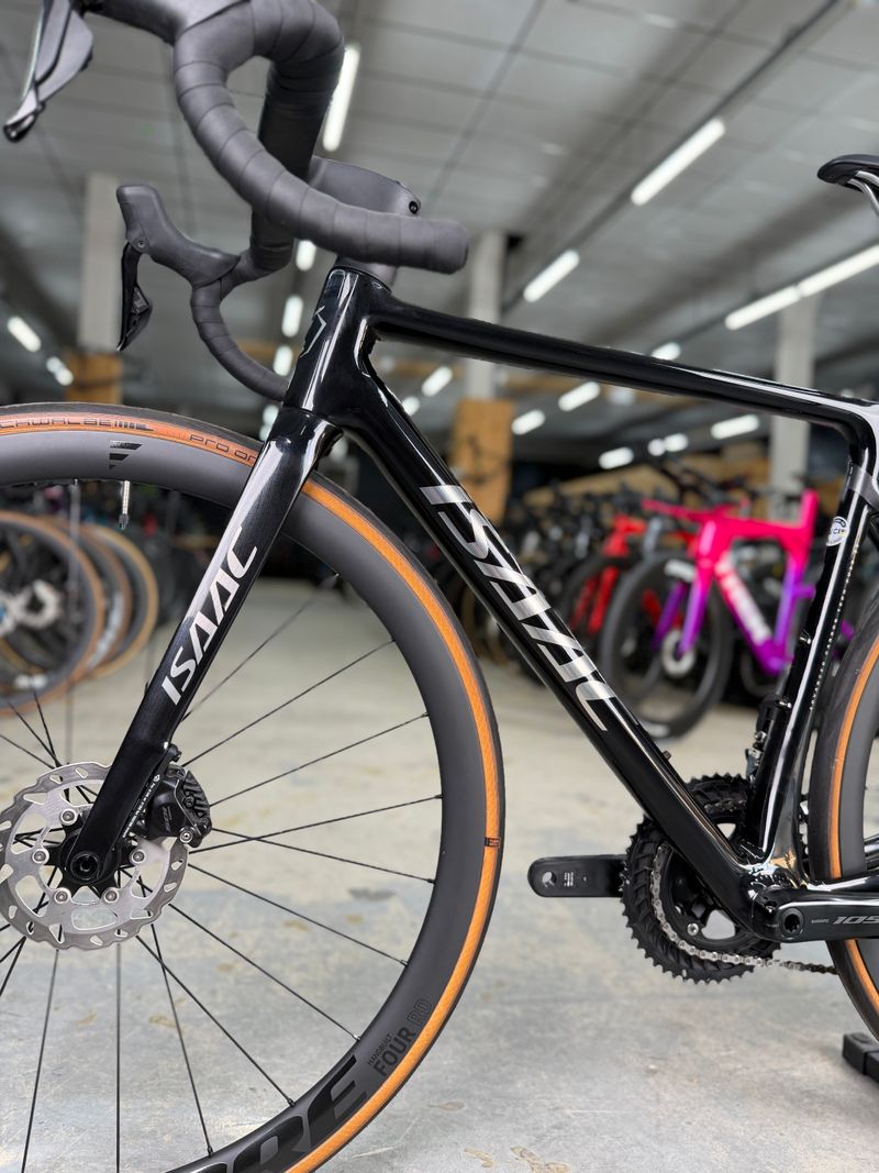 Gebrauchtes Isaac Element Di2 Carbon 2024 Road & Gravel, Schwarz — Bild 21 von 24