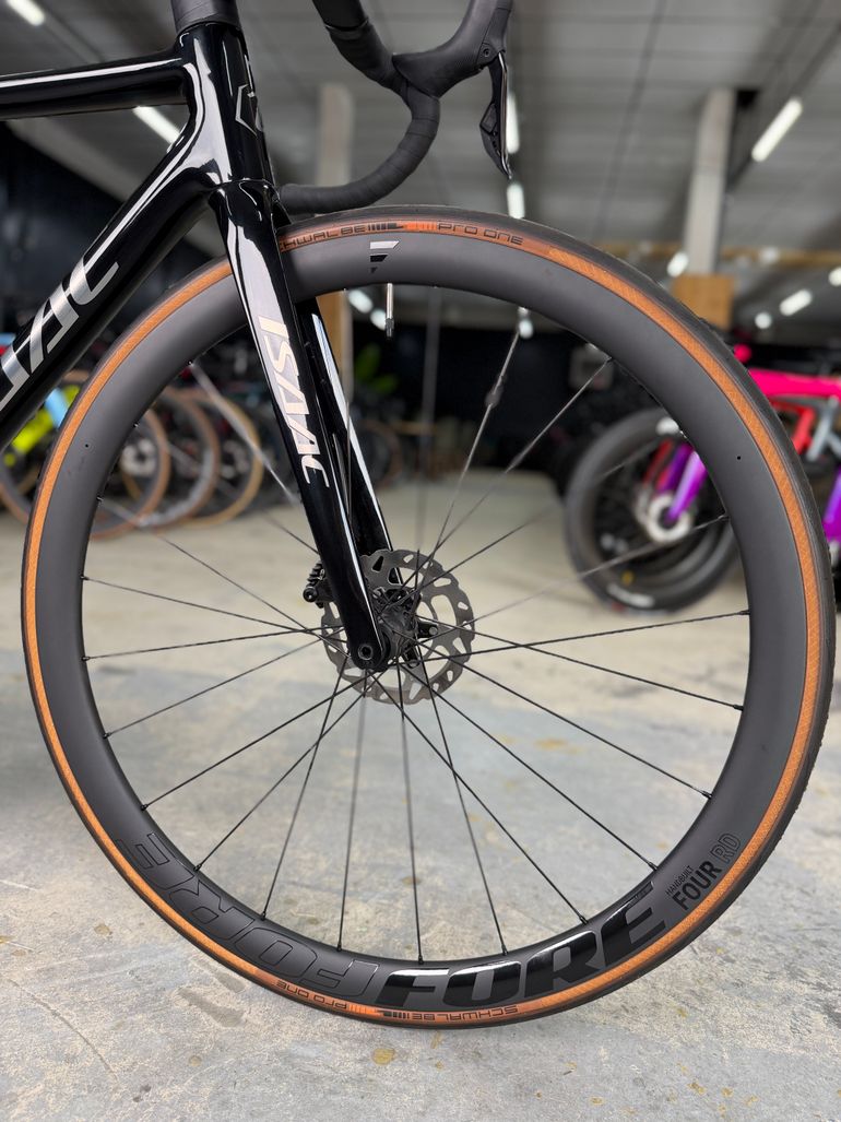 Gebrauchtes Isaac Element Di2 Carbon 2024 Road & Gravel, Schwarz — Bild 6 von 24