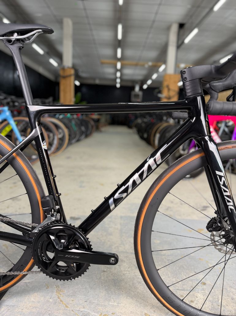 Gebrauchtes Isaac Element Di2 Carbon 2024 Road & Gravel, Schwarz — Bild 15 von 24