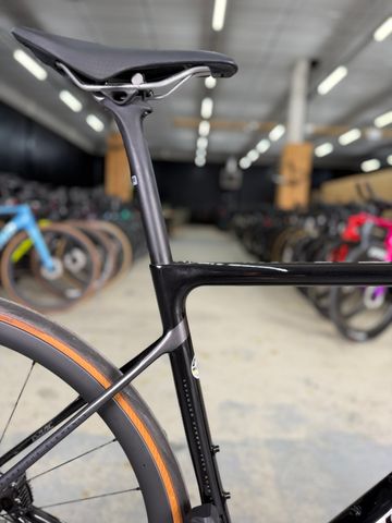 Gebrauchtes Isaac Element Di2 Carbon 2024 Road & Gravel, Schwarz — Bild 8 von 24