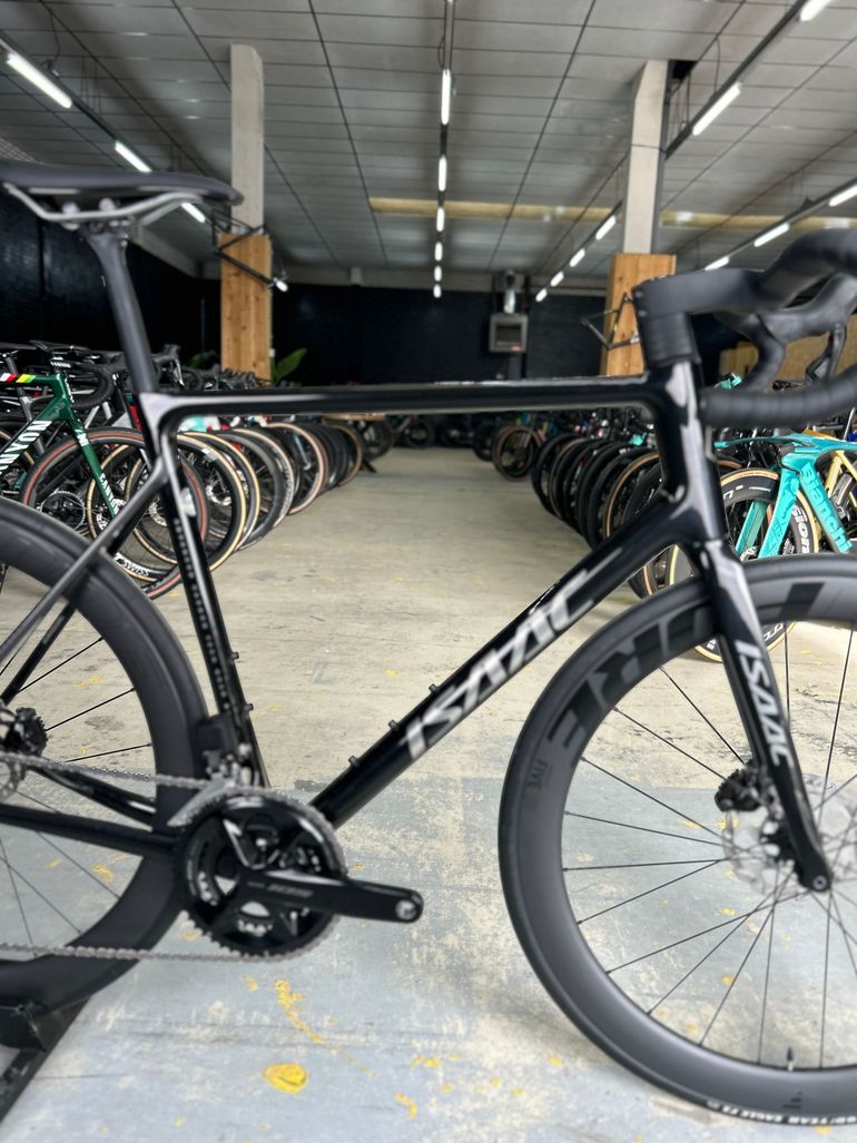 Used Isaac Element Di2 Carbon 2024 Road & Gravel — image 12 of 25