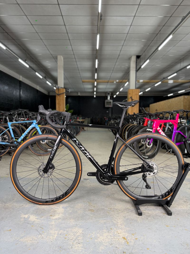 Gebrauchtes Isaac Element Di2 Carbon 2024 Road & Gravel, Schwarz — Bild 17 von 24