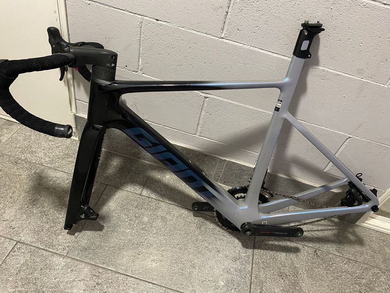 Giant Propel Frameset 2025 Road & Gravel d'occasion — image 1 sur 19