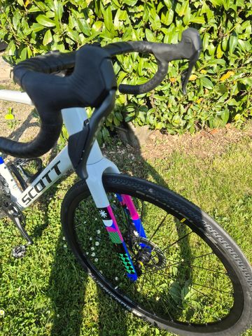 Käytetty Scott Addict Shimano GRX 2025 Road & Gravel — kuva 2 / 6