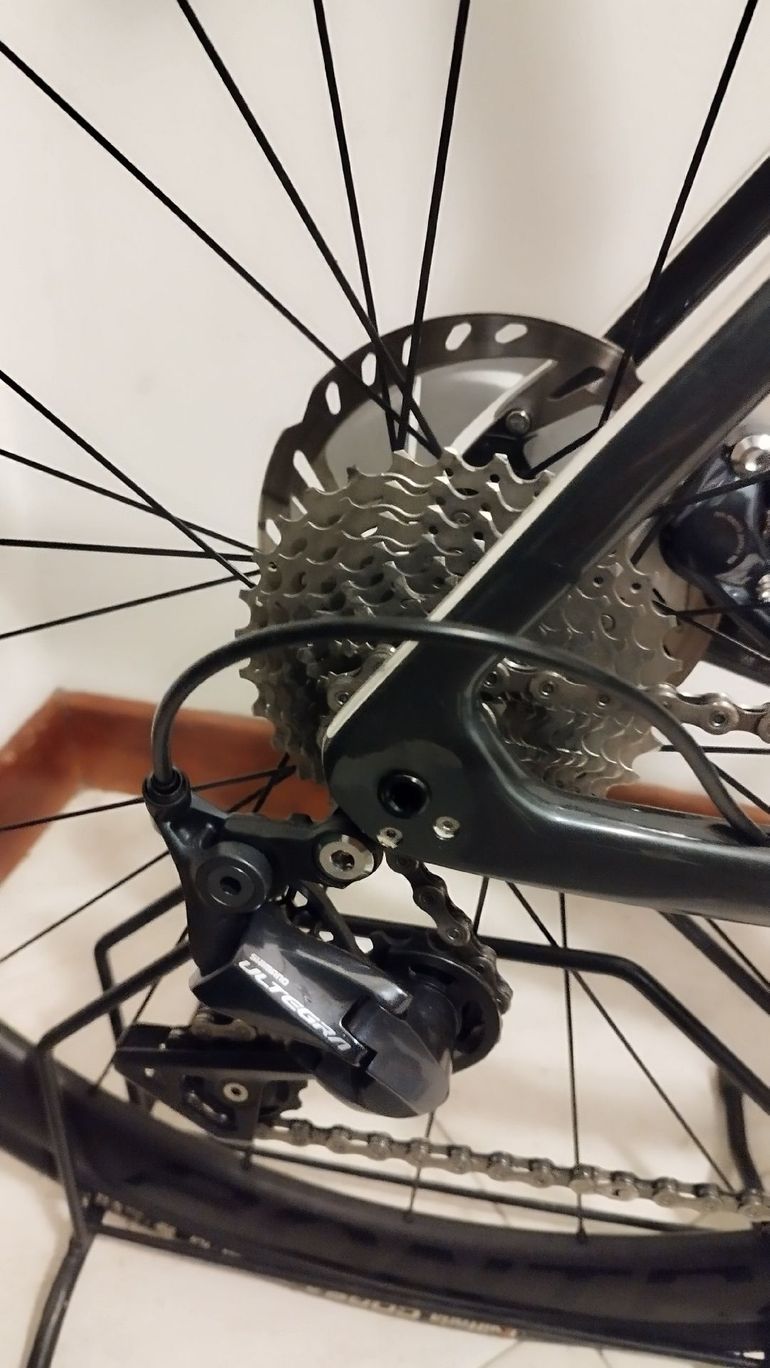 Used Trek Émonda SL 6 Disc Pro 2022 2022 Road & Gravel, Light Gray — image 11 of 12