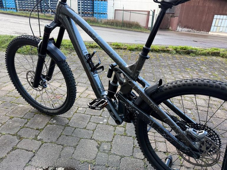 Used Trek Trek Slash 9 GX AXS 2024 Mountainbike, Light Gray — image 7 of 7
