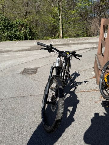 Used Lapierre e-Explorer 8.7 High 2024 2024 Urban, Light Gray — image 2 of 3
