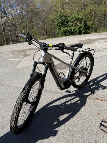 Used Lapierre e-Explorer 8.7 High 2024 2024 Urban, Light Gray — image 1 of 3