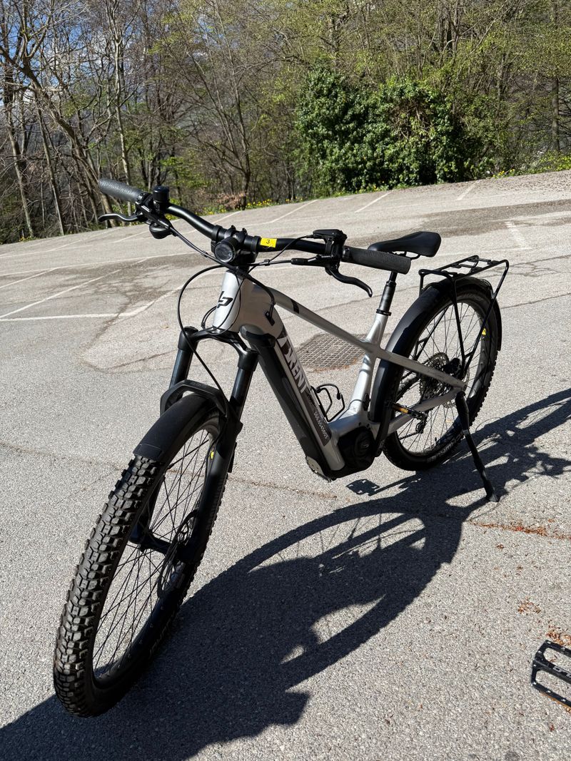Used Lapierre e-Explorer 8.7 High 2024 2024 Urban, Light Gray — image 1 of 3