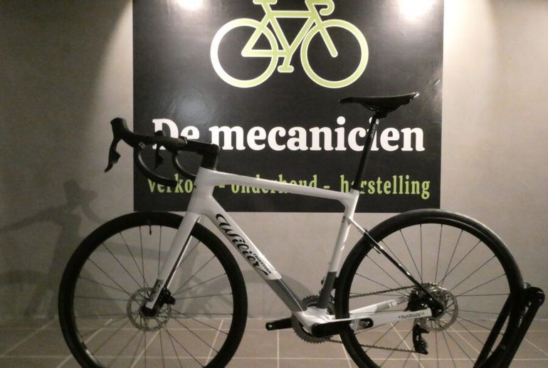 Used Wilier Garda SRAM RIVAL AXS 2x12 2024 2024 Road & Gravel, Weiß — image 3 of 4