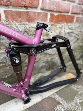 Used Ellsworth Ellsworth Custom Frameset 2012 Mountainbike — image 3 of 7