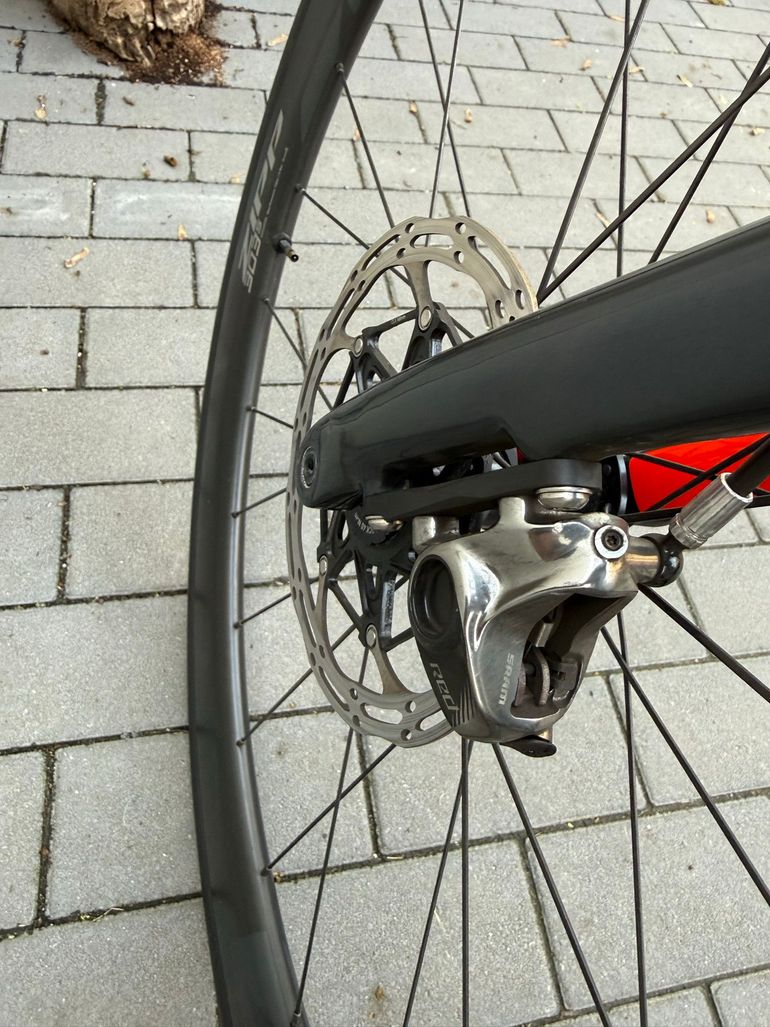 Used Cannondale Synapse Carbon Disc RED eTap 2019 2019 Road & Gravel — image 9 of 10