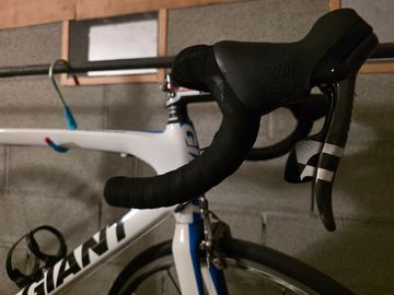 Used Giant Tcr SRAM Force 2018 Road & Gravel, White — image 9 of 11