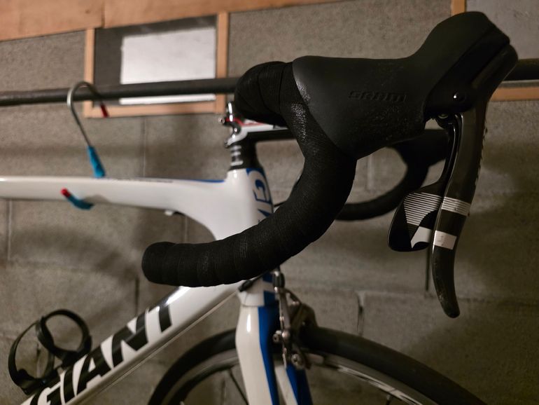 Used Giant Tcr SRAM Force 2018 Road & Gravel, White — image 5 of 6
