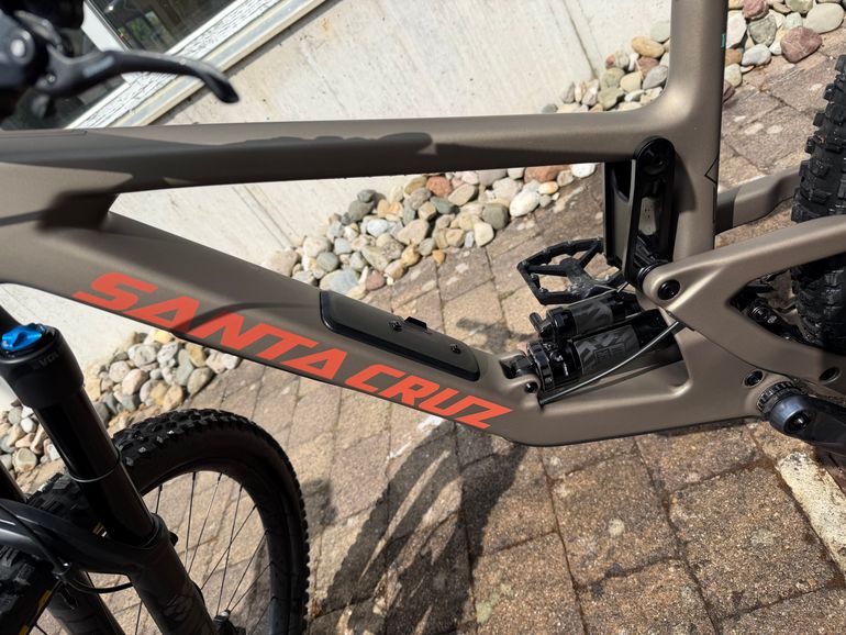 Used Santa Cruz Santa Cruz Megatower 2 2023 Mountainbike, Orange — image 7 of 11