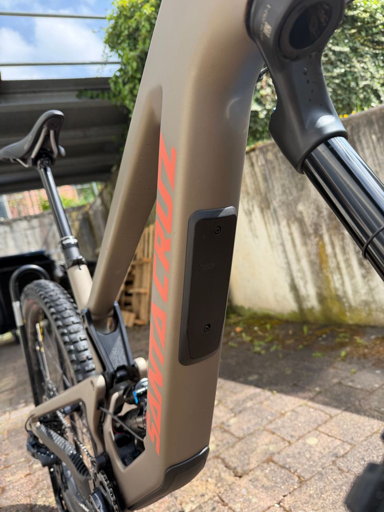 Used Santa Cruz Santa Cruz Megatower 2 2023 Mountainbike, Orange — image 10 of 11