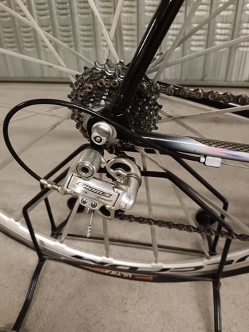 Used Colnago C40 Campagnolo Chorus 1999 Road & Gravel, Black — image 3 of 11