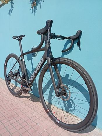 Used Cervélo R5 Force AXS 2024 2024 Road & Gravel, Black — image 4 of 5