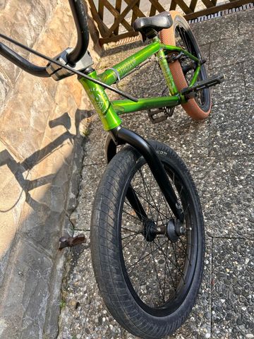 Used Wethepeople Custom Other 2018 Youth, Green — image 8 of 8