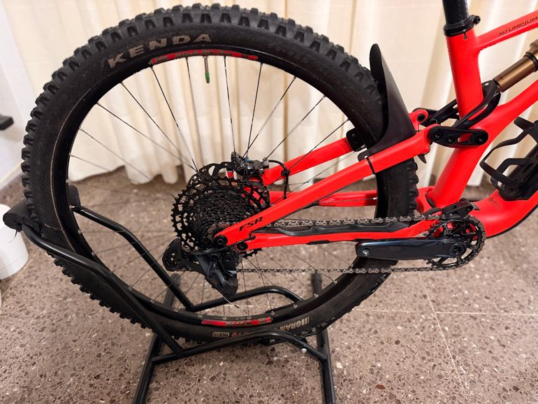 Used Specialized Stumpjumper SRAM GX Eagle 2019 Mountainbike, Orange — image 8 of 9