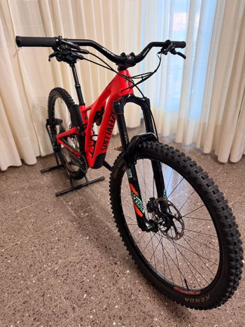 Used Specialized Stumpjumper SRAM GX Eagle 2019 Mountainbike, Orange — image 2 of 9