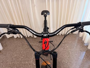 Used Specialized Stumpjumper SRAM GX Eagle 2019 Mountainbike, Orange — image 9 of 9
