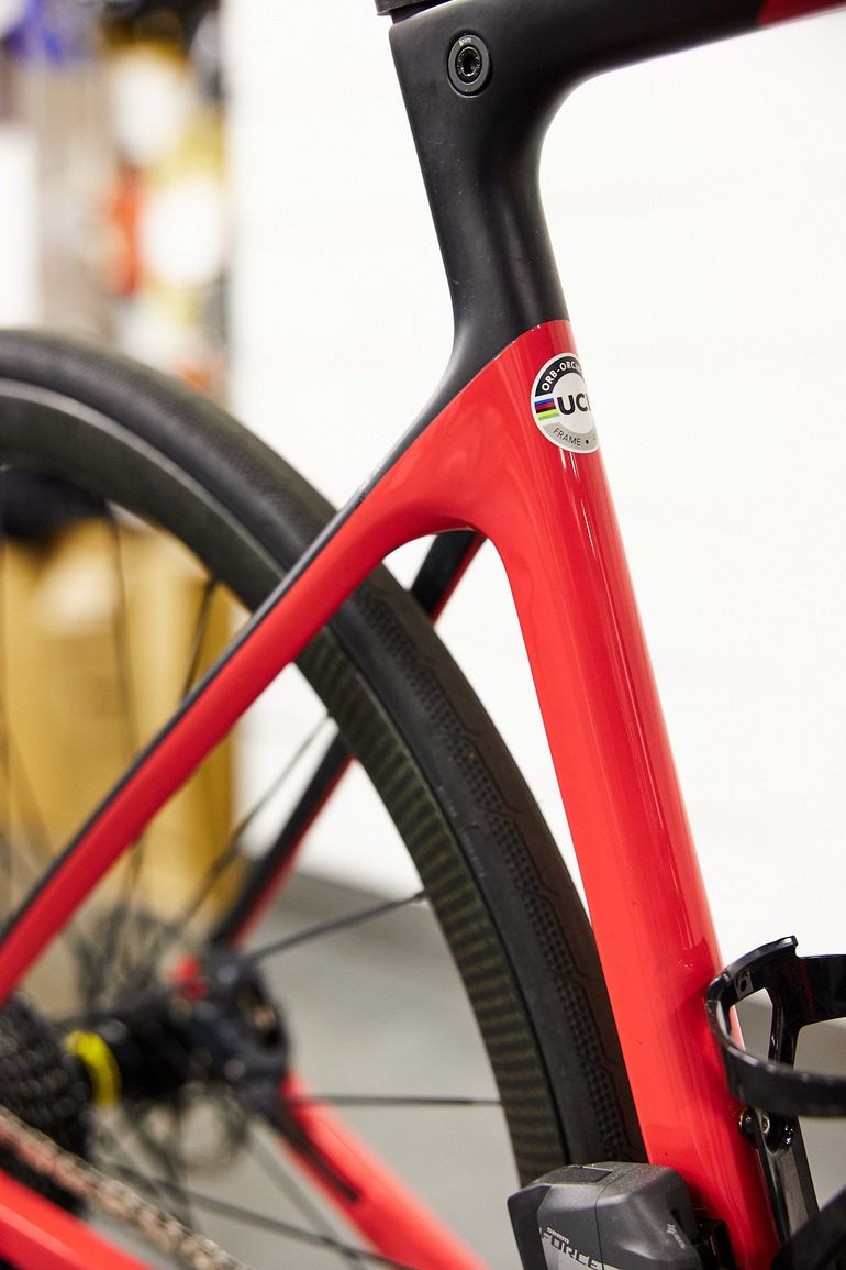 Used Orbea ORCA M21eTEAM 2022 2022 Road & Gravel, Rot — image 9 of 11
