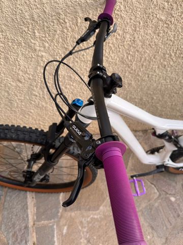 Used Specialized Stumpjumper Comp 2019 Mountainbike, White — image 8 of 13